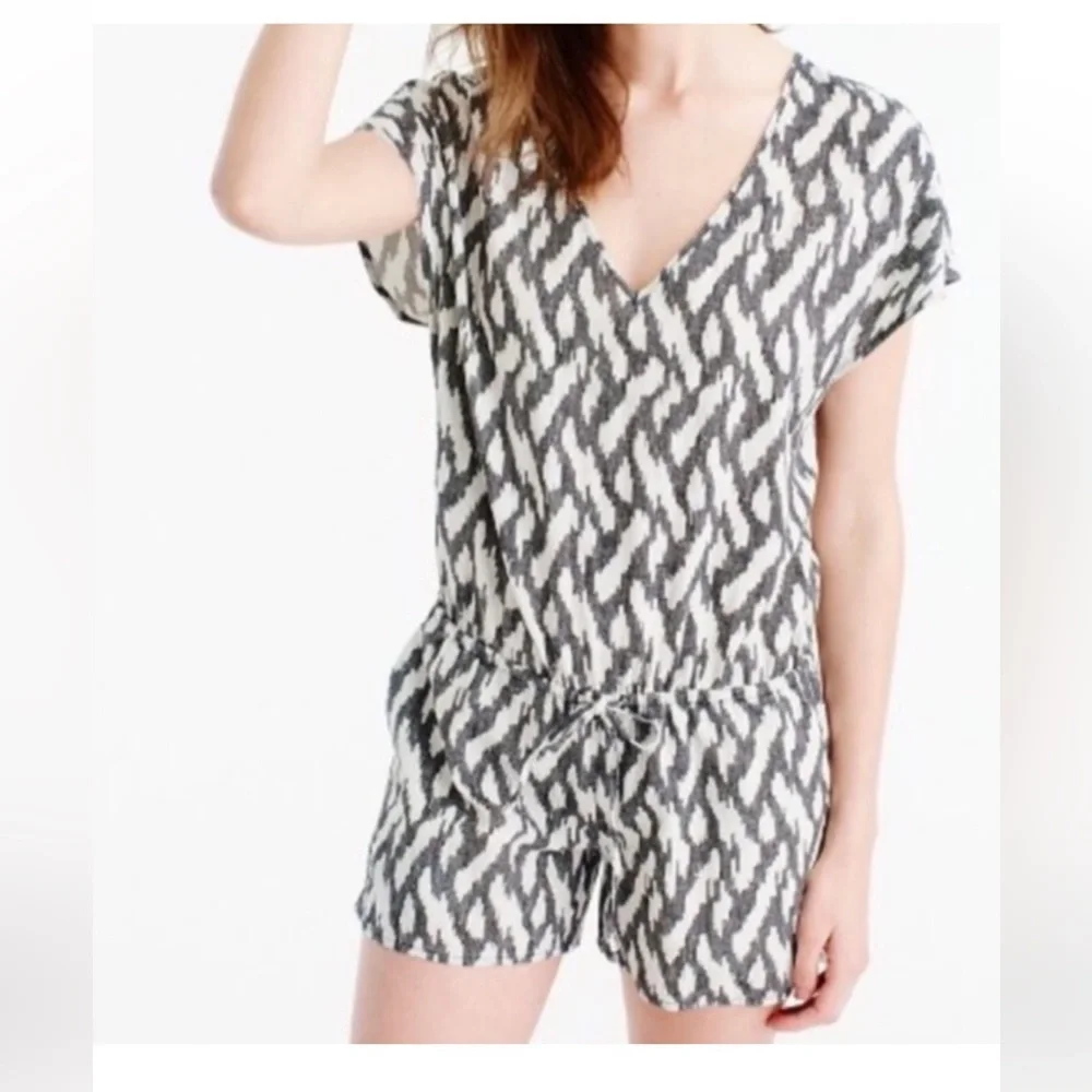 J. Crew Ikat vneck / pocketed Romper SZ XL NWT